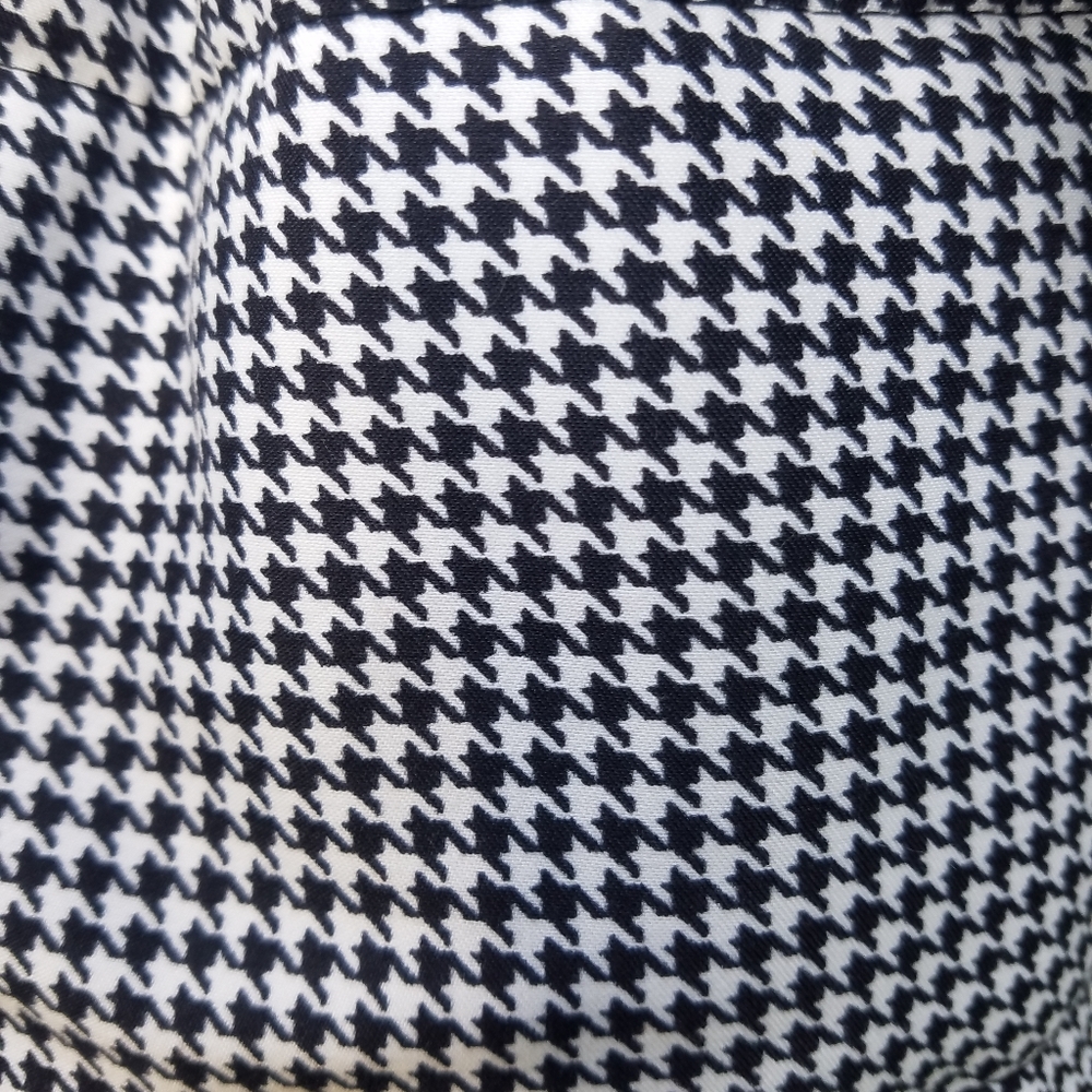 Herringbone Puffy Quilted Keyhole Scarf - Picture 4 of 7